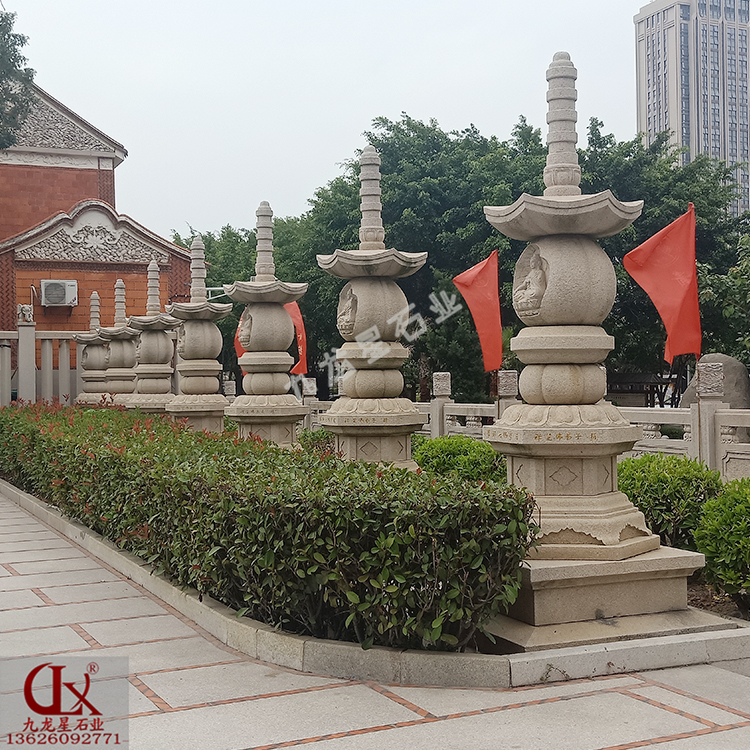 寺院石塔圖片 佛教石雕經(jīng)幢的寓意