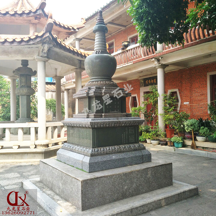 寺院石塔圖片 佛教石雕經(jīng)幢的寓意