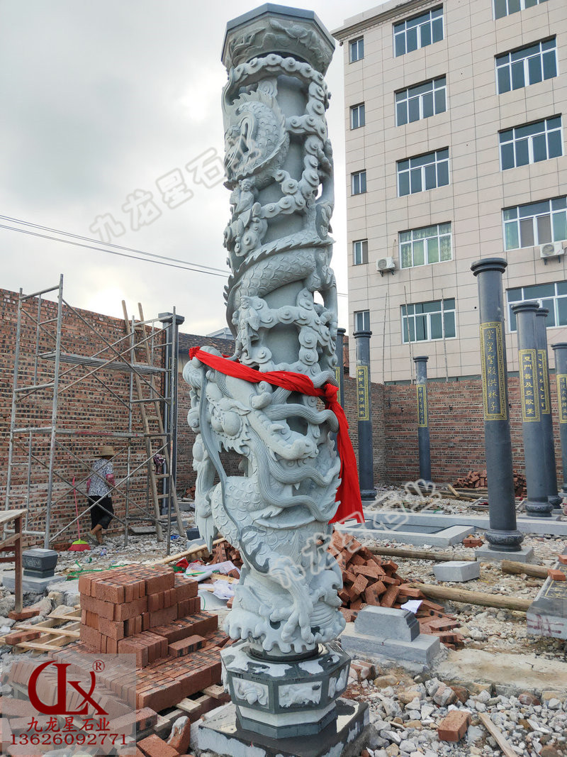 莆田案例：青石石雕龍柱 芝麻灰石雕圓柱